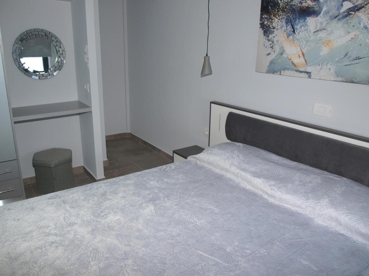Attic Apartments Agia Anna  Eksteriør billede
