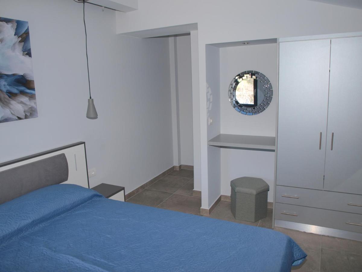 Attic Apartments Agia Anna  Eksteriør billede